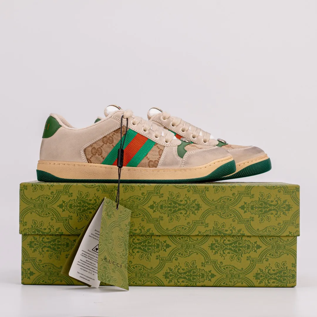 Factory price 580 [Higher version] GUCCI casual sports distressed small dirty shoes, polished cowhide fabric, hand-made distressed effect!  Original terry cloth, delicate, soft, comfortable and breathable. Privately molded steel-stamped two-color original TPU outsole (lower layer is wider, upper layer is narrower) to differentiate the wrong version of the outsole in the market. Fabric, material, outsole, detail comparison SIZE: 34-41, 38-45 regular size (women's 34, 41, men's 38, 45 customized, non-returnable and non-exchangeable) (women's colors and men's models need to be customized)